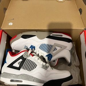 Jordan 4s